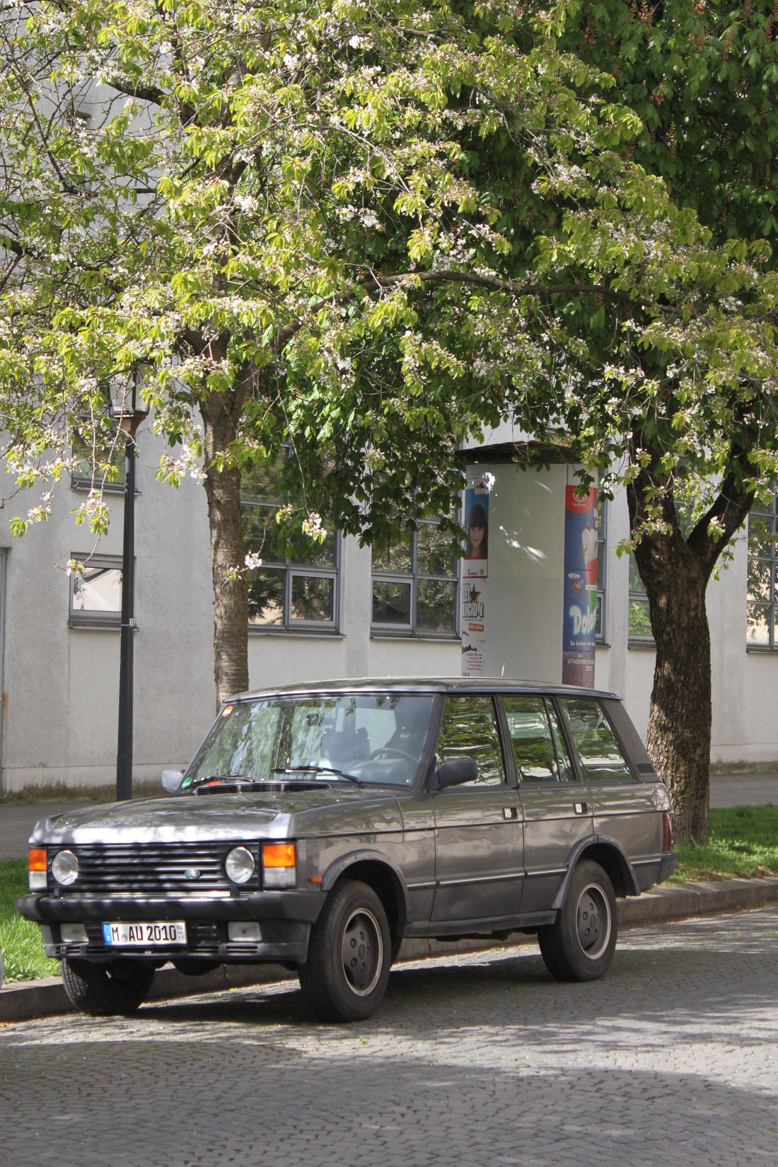 How Much Does It Cost To Restore A Range Rover Classic?